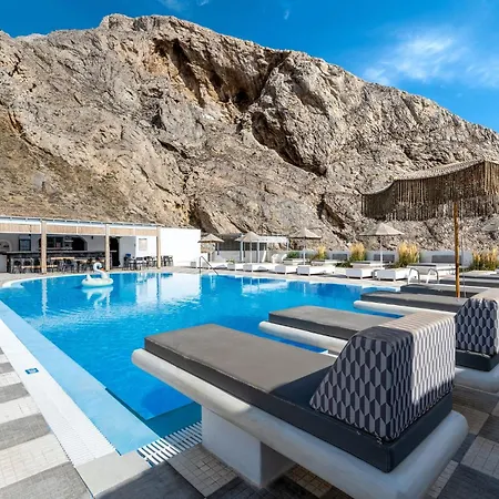 Marianna 3* Perissa (Santorini)