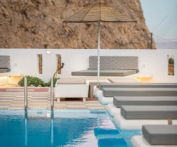 Marianna 3* Perissa (Santorini)