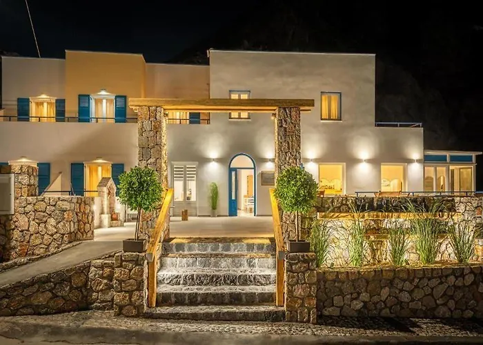 Marianna 3* Perissa (Santorini)