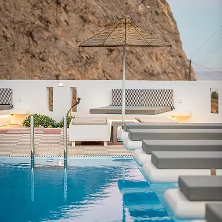Marianna 3* Perissa (Santorini)