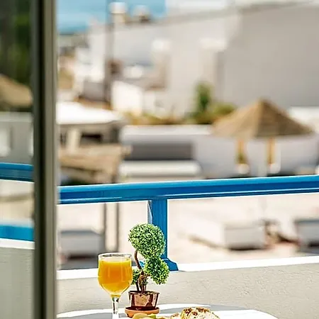 Marianna 3* Perissa (Santorini)