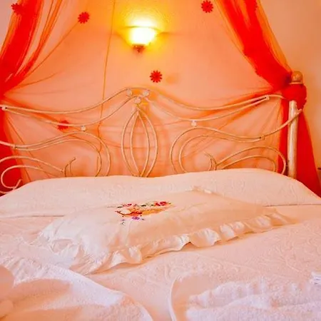 Hotel Marianna Perissa (Santorini)