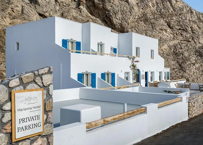 Marianna 3* Perissa (Santorini)