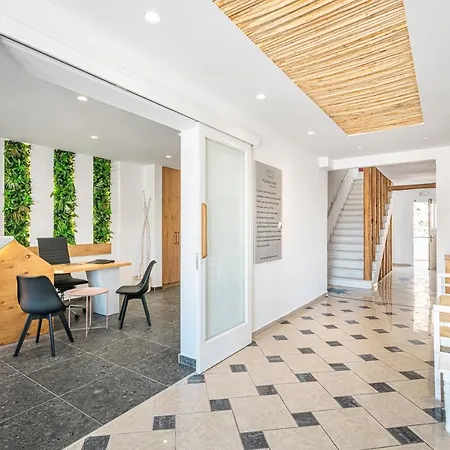 Отель Marianna 3*